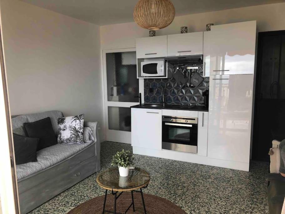 Appartement Vue Mer Au Lavandou Le Lavandou Zewnętrze zdjęcie