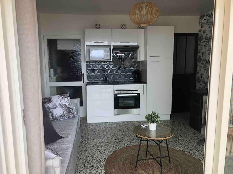 Appartement Vue Mer Au Lavandou Le Lavandou Zewnętrze zdjęcie