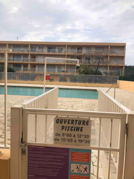 Appartement Vue Mer Au Lavandou Le Lavandou Zewnętrze zdjęcie